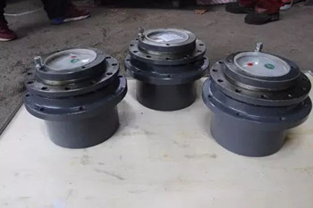 減速器的軸一般用什么材料？